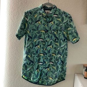 VISSLA Collared Shirt - Medium